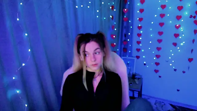 Sweet me  online show from 03/04/26, 05:21