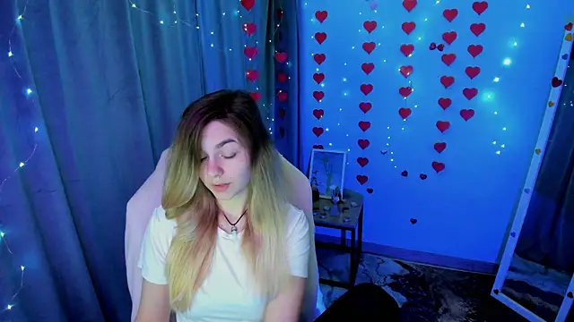 Sweet me  online show from 03/28/26, 07:09