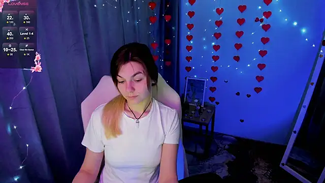 Sweet me  online show from 04/10/26, 05:47