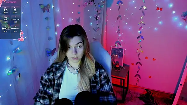 Sweet me  online show from 05/03/26, 05:34