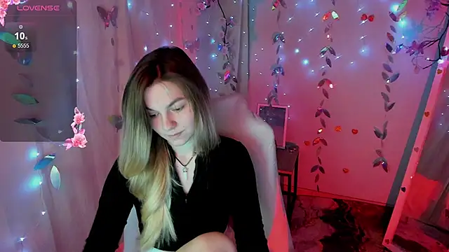 Sweet me  online show from 05/15/26, 06:00