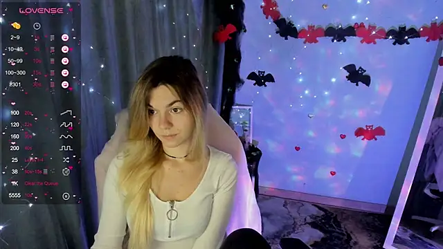 Sweet me  online show from 10/27/25, 06:47