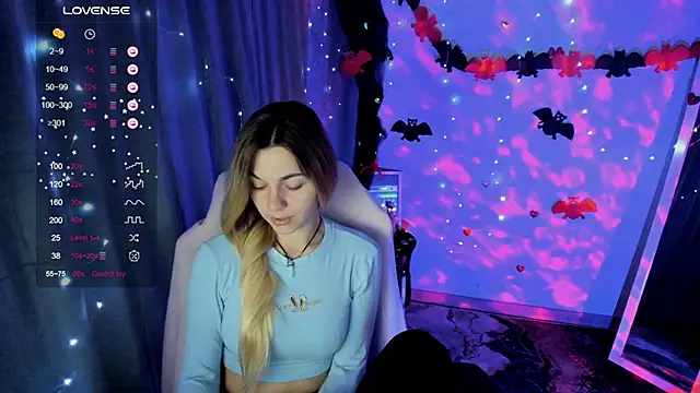 Sweet me  online show from 10/23/25, 05:50