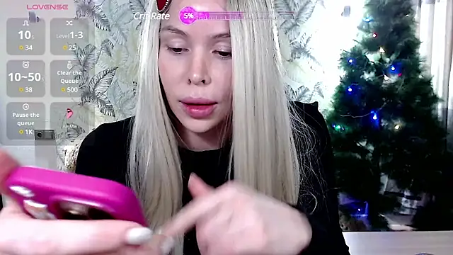 Snapshot of Marmalade_Fox chatting on 01/02/25, 02:57 Marmalade Fox online show from 01/02/25, 02:57