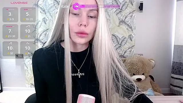 Snapshot of Marmalade_Fox chatting on 03/03/25, 06:52 Marmalade Fox online show from 03/03/25, 06:52