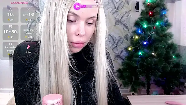 Snapshot of Marmalade_Fox chatting on 01/14/25, 06:34 Marmalade Fox online show from 01/14/25, 06:34