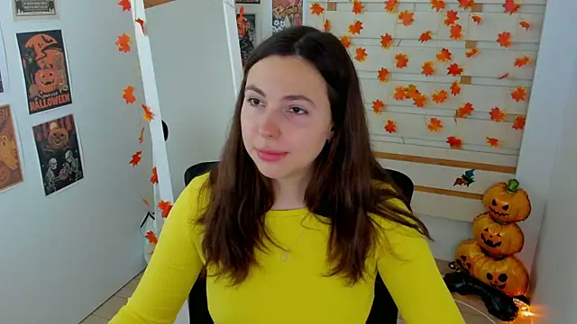 Lexy flower online show from 11/17/25, 01:37