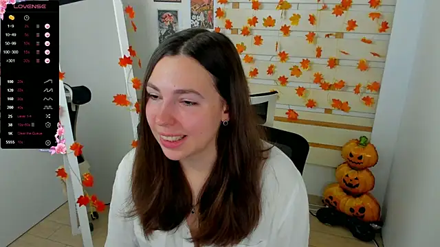 Lexy flower online show from 10/17/25, 01:02