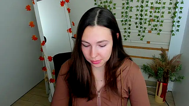 Lexy flower online show from 10/09/25, 12:38