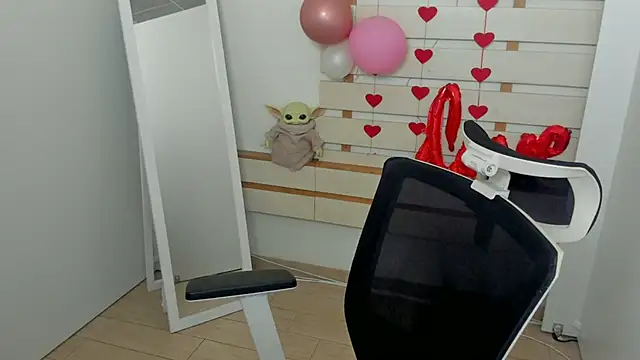 Lexy flower online show from 03/21/25, 01:23