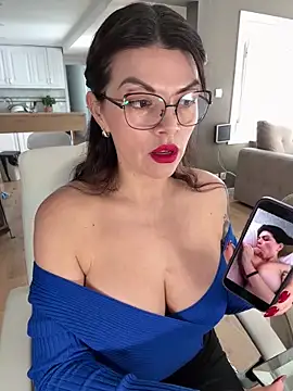 CarlaConnor80 online show from 02/04/25, 11:05