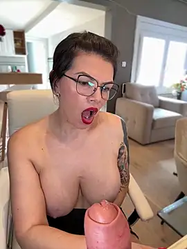 CarlaConnor80 online show from 02/17/25, 01:44