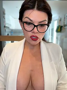 CarlaConnor80 online show from 11/10/25, 11:48