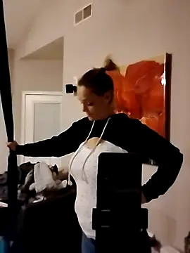 Dixiefaye Pika online show from 04/08/26, 06:48