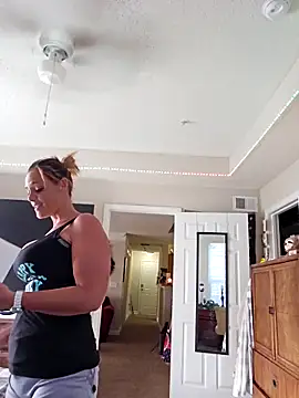 Dixiefaye Pika online show from 04/14/26, 10:37