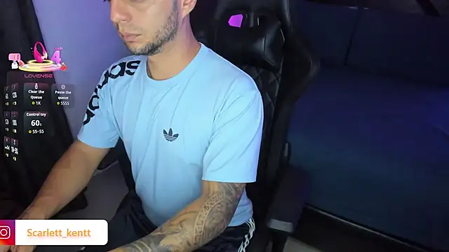 ScarlettAndClark online show from 04/09/26, 04:47