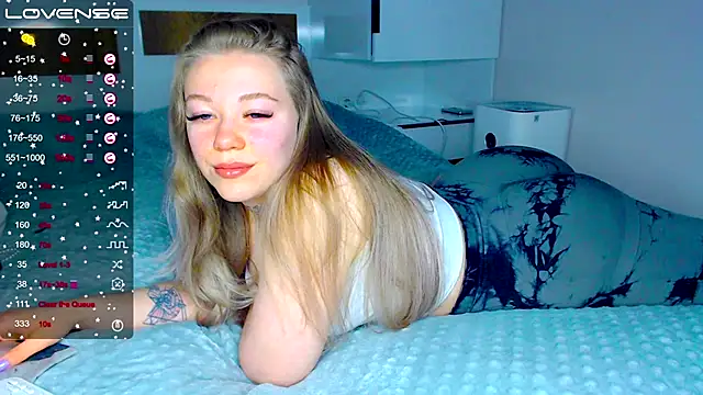 kitti kaattt online show from 03/12/25, 03:57