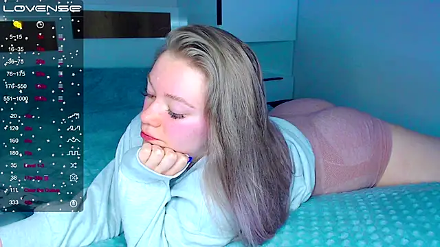 kitti kaattt online show from 02/28/25, 12:31