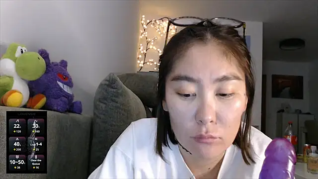 Kunimitsuu  online show from 10/04/25, 10:33