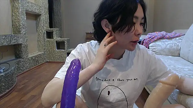 Kunimitsuu  online show from 02/16/25, 11:39