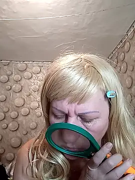 FameLara online show from 01/14/26, 12:20