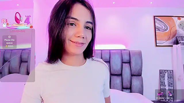 Snapshot of martina_mancini chatting on 10/18/25, 01:02 martina mancini online show from 10/18/25, 01:02