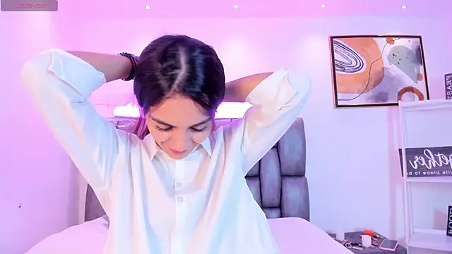 Snapshot of martina_mancini chatting on 11/15/25, 01:37 martina mancini online show from 11/15/25, 01:37