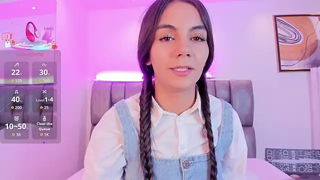 Snapshot of martina_mancini chatting on 09/19/25, 01:04 martina mancini online show from 09/19/25, 01:04