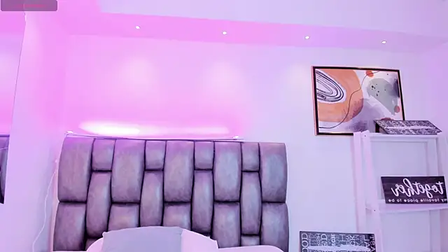 Snapshot of martina_mancini chatting on 09/25/25, 01:17 martina mancini online show from 09/25/25, 01:17