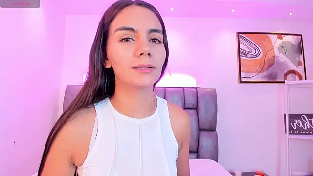 Snapshot of martina_mancini chatting on 11/06/25, 12:53 martina mancini online show from 11/06/25, 12:53