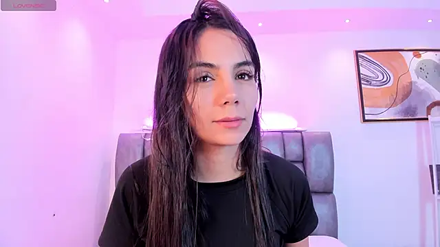 Snapshot of martina_mancini chatting on 11/19/25, 12:05 martina mancini online show from 11/19/25, 12:05