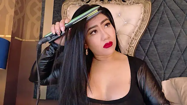 Janna Rousse  online show from 06/30/26, 01:00