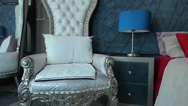 Janna Rousse  online show from 09/18/25, 11:46