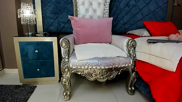 Janna Rousse  online show from 10/21/25, 12:04