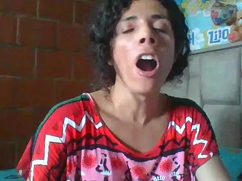 Nadia Monroe online show from 05/05/26, 10:02