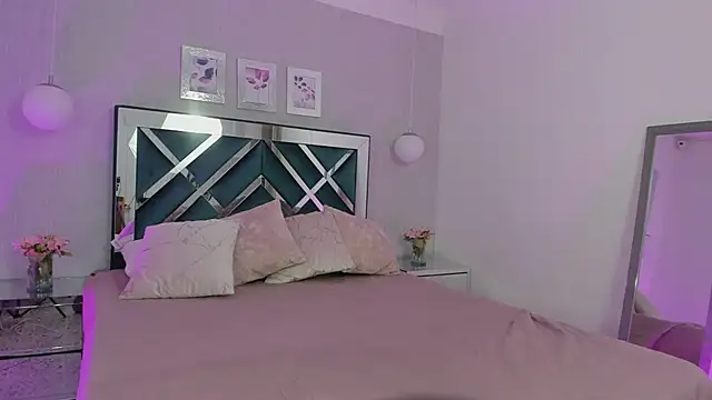 Snapshot of Miakhalifa_7 chatting on 03/09/25, 11:36 Miakhalifa 7 online show from 03/09/25, 11:36