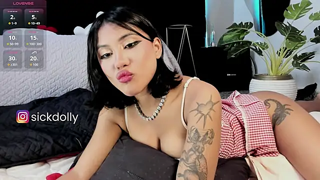 darkydolly  online show from 11/07/25, 04:06