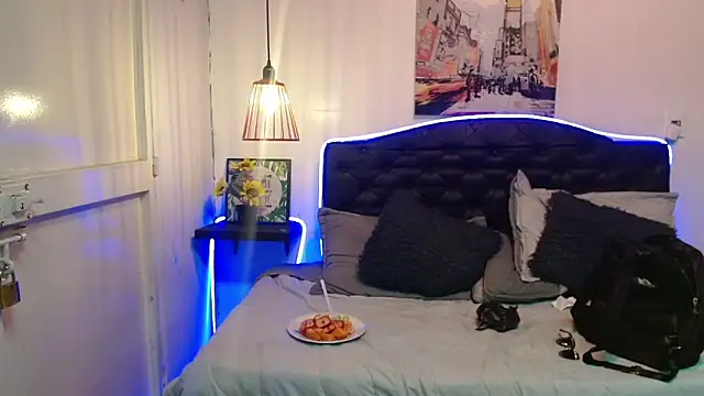 Dominik girl online show from 11/22/25, 10:19