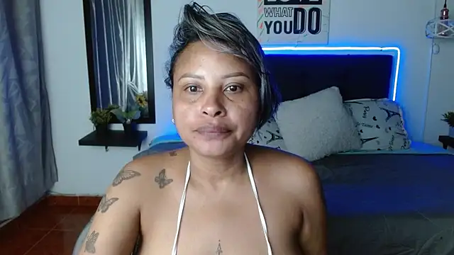 Dominik girl online show from 04/28/26, 04:50