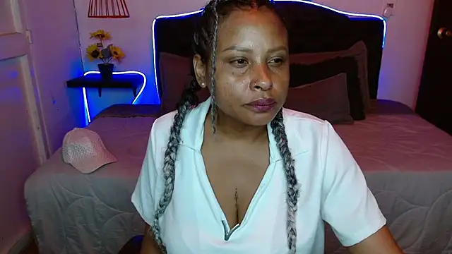 Dominik girl online show from 11/05/25, 07:17