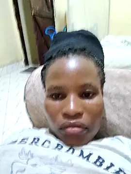 petite babe online show from 03/06/26, 06:25