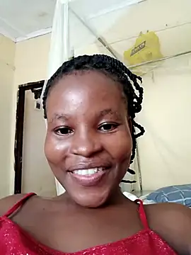 petite babe online show from 03/18/26, 12:08