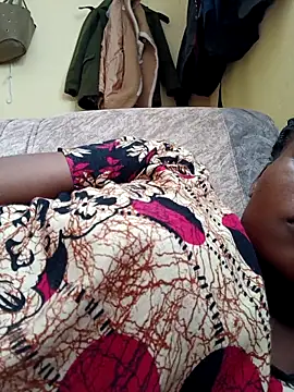 petite babe online show from 03/24/26, 12:16