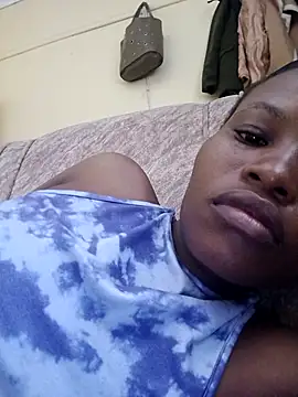 Snapshot of petite_babe chatting on 02/03/26, 07:57 petite babe online show from 02/03/26, 07:57