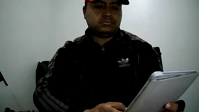 Snapshot of Potro23hotzen chatting on 01/07/25, 06:56 Potro23hotzen online show from 01/07/25, 06:56