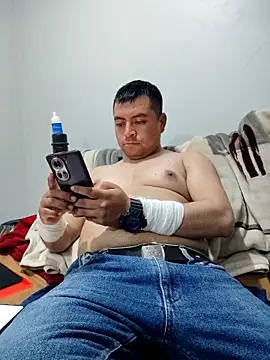 Potro23hotzen online show from 04/07/26, 01:29