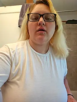 SweetCrazyKay online show from 05/03/26, 04:43
