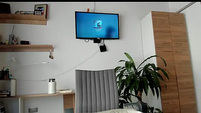 Snapshot of manucute_23_ chatting on 06/19/26, 03:40 manucute 23 online show from 06/19/26, 03:40
