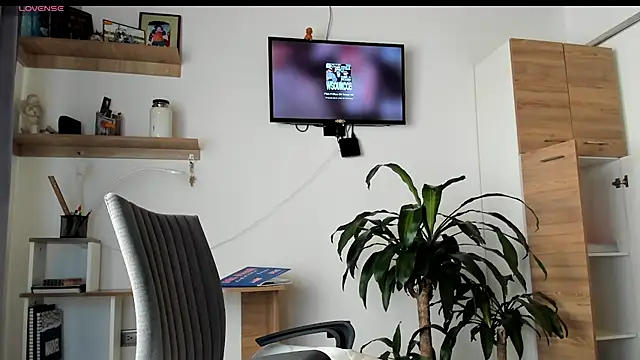 manucute 23  online show from 03/31/26, 03:58