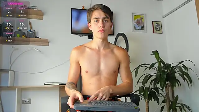 Snapshot of manucute_23_ chatting on 10/30/25, 03:20 manucute 23 online show from 10/30/25, 03:20